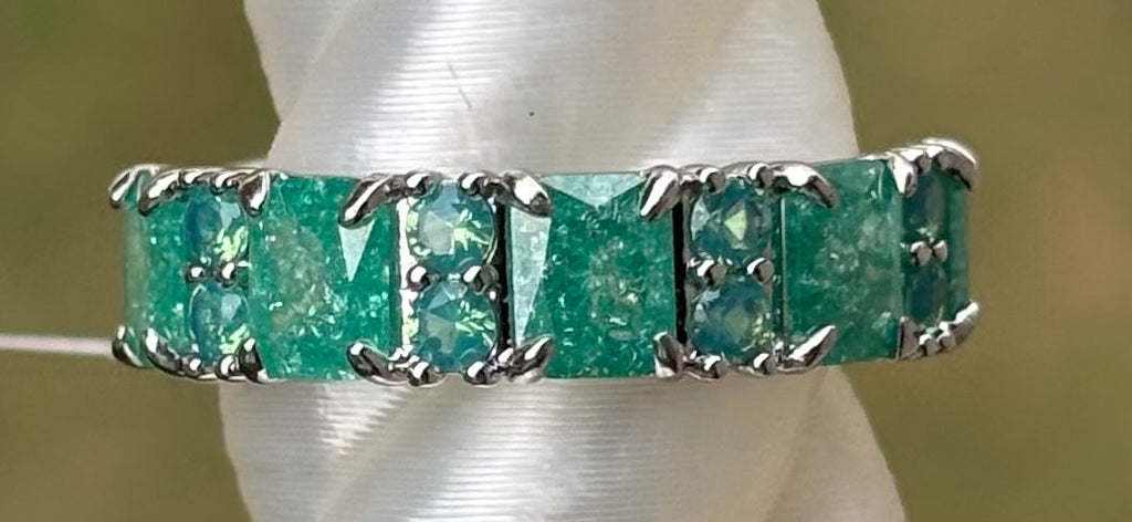 BP Emerald Ice Crystal Size 6