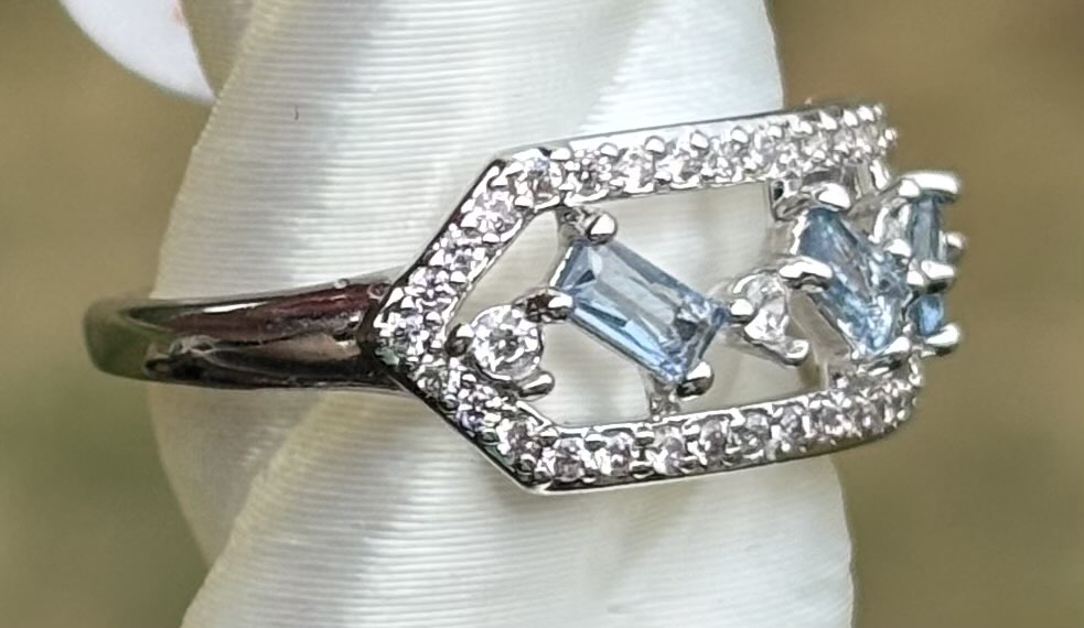 BP Blue Topaz Size 6