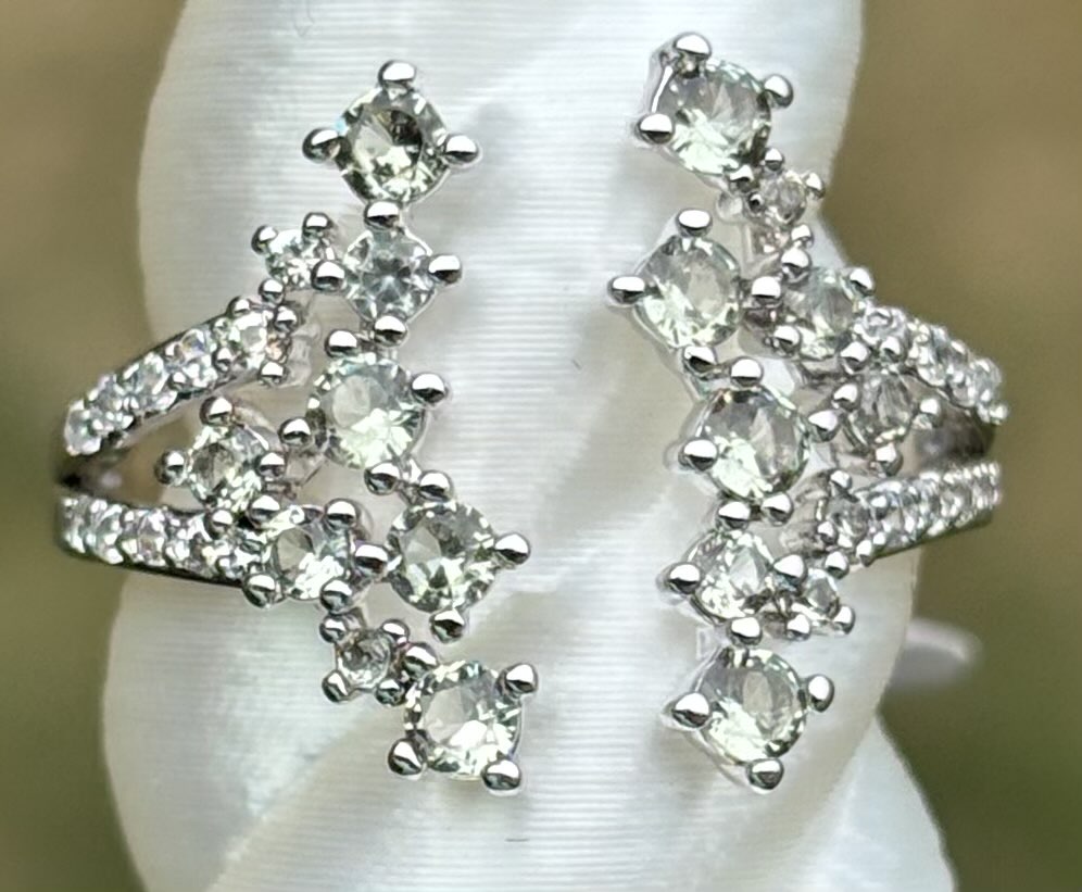 BP Green Spinel Size 9