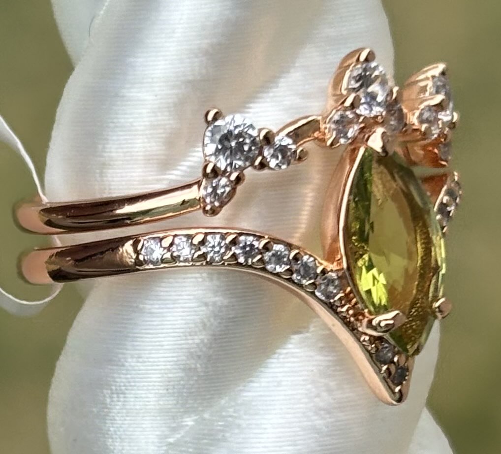 BP Peridot Size 8 (August Birthday)