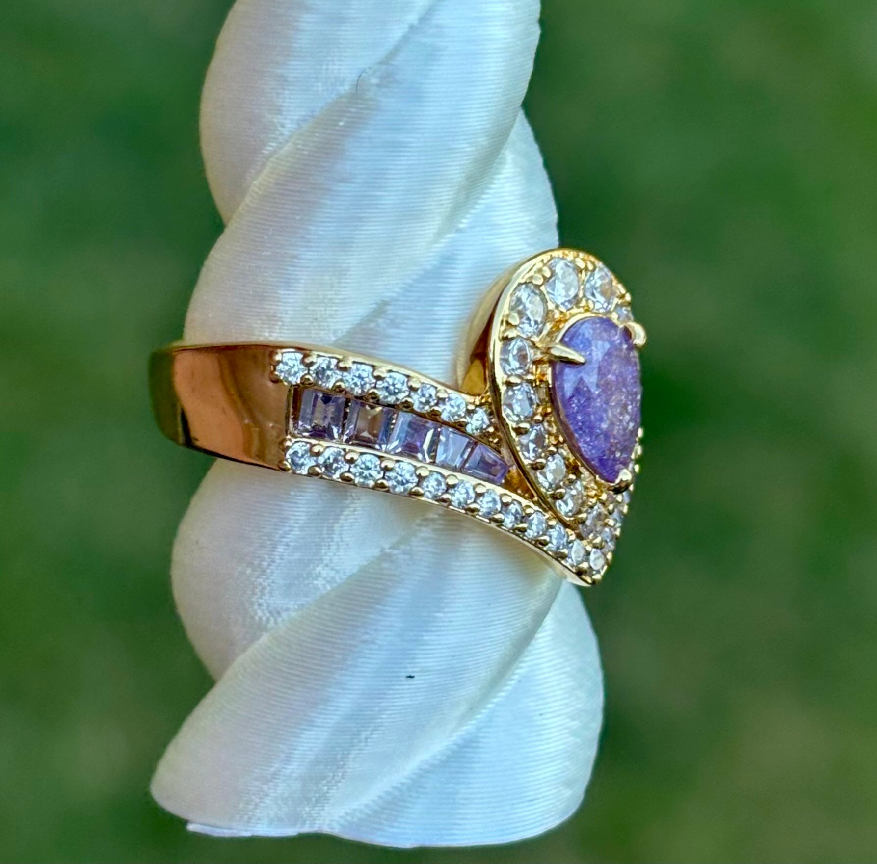 BP Lavender Ice Crystal Size 9