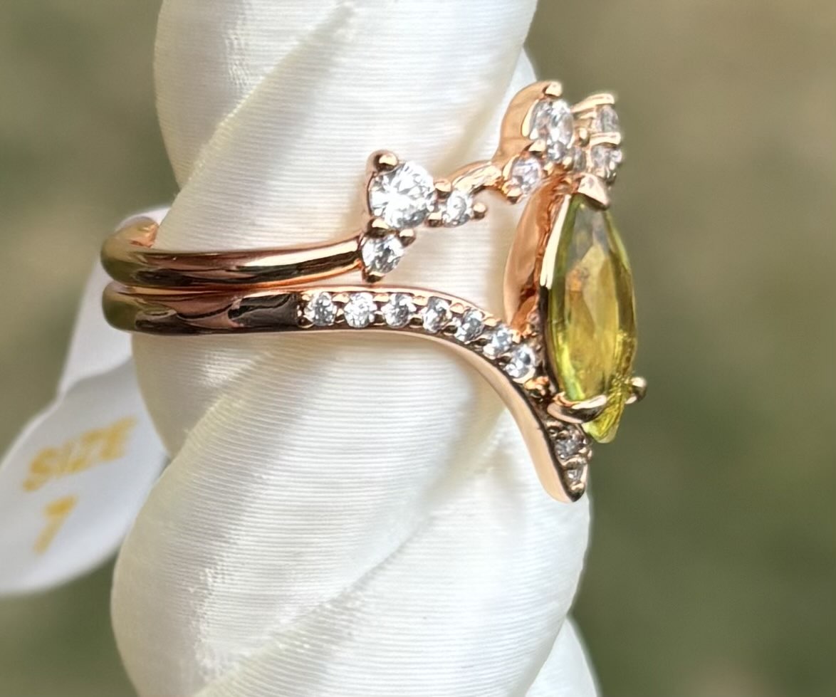 BP Peridot Size 7 (October)