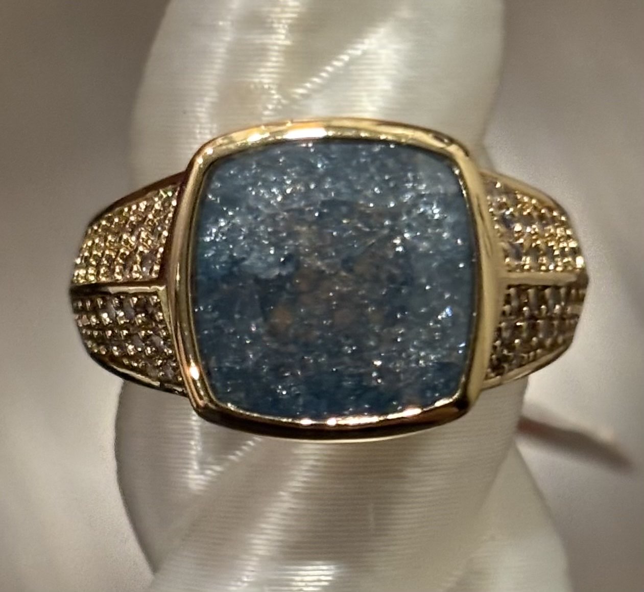 BP Rebel With A Sparkle Size 6