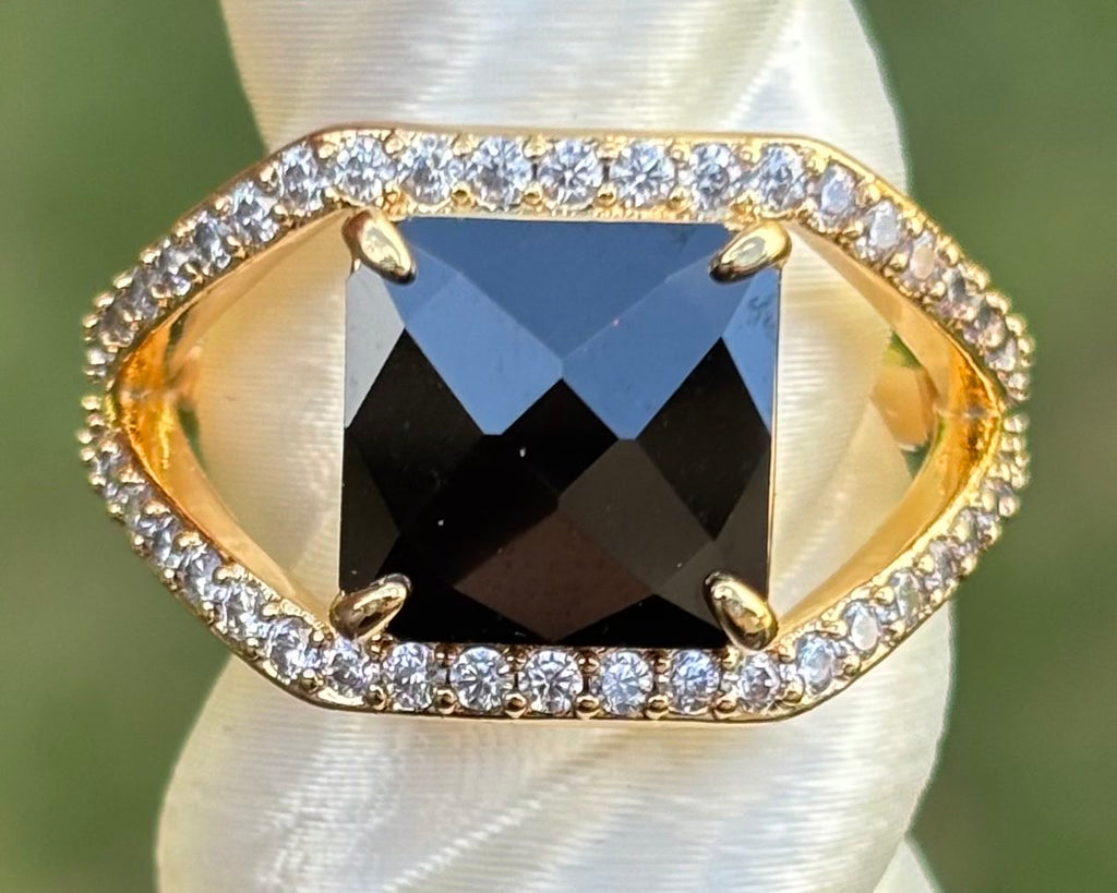 BP Entwined Desire Size 10 Untamed Collection