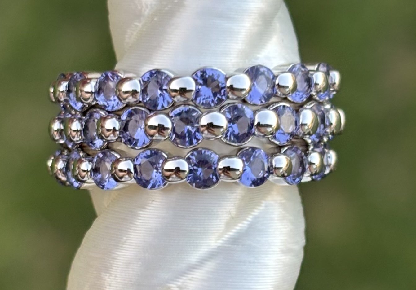 BP Farmhouse Unicorn Size 6