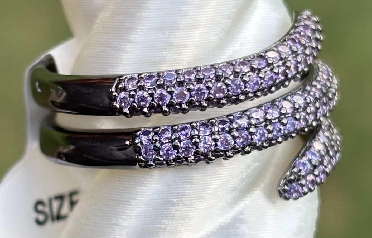 BP A Neverending Tail Size 10