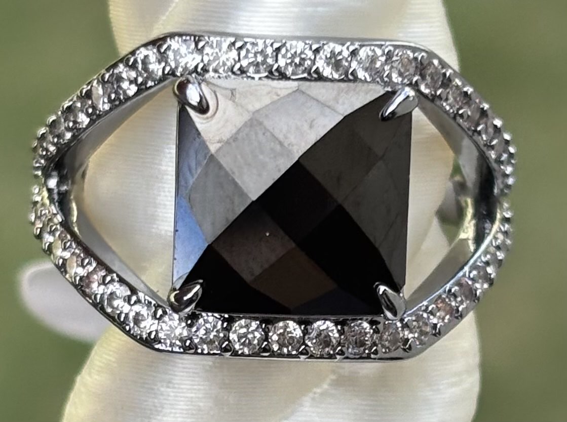 BP Entwined Desire Size 7 Untamed Collection