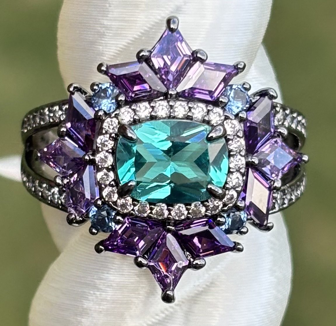 BP Thorns of the Sea Size 9 Sirens Collection