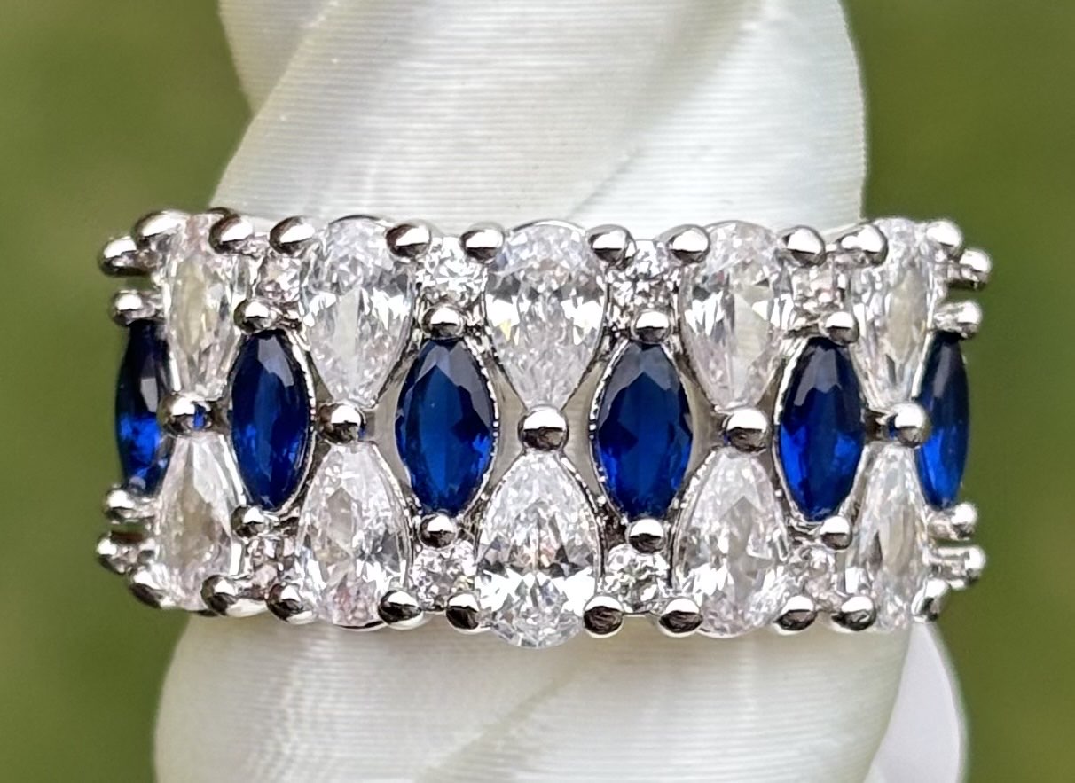 BP Nights That Spoke Wonders Size 10