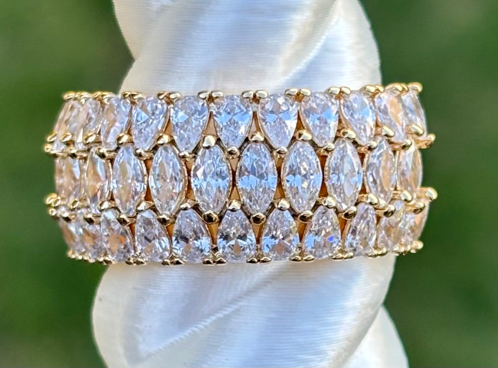 BP A Show Stopping Beauty Size 10