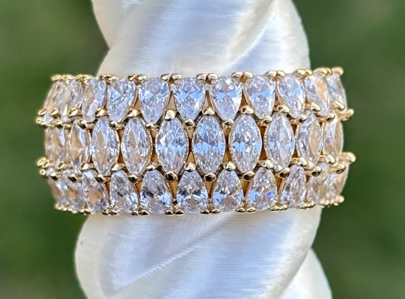 BP A Show Stopping Beauty Size 10