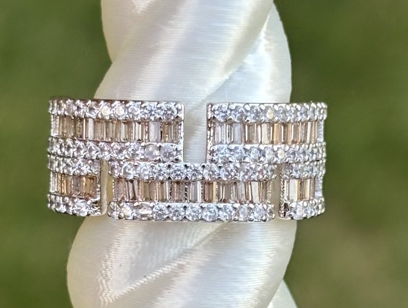 BP Sunkissed Glows Size 8