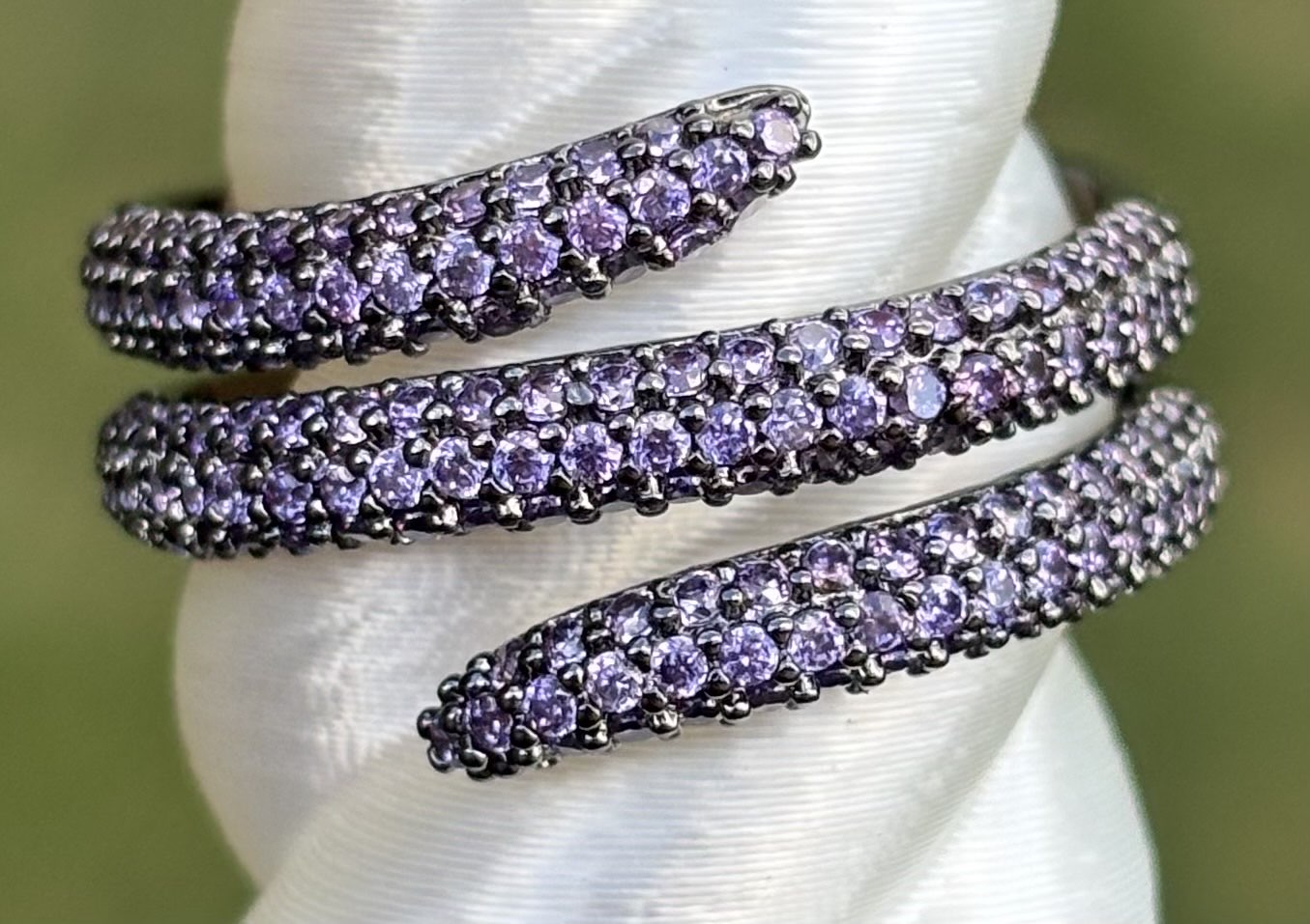 BP A Neverending Tail Size 10